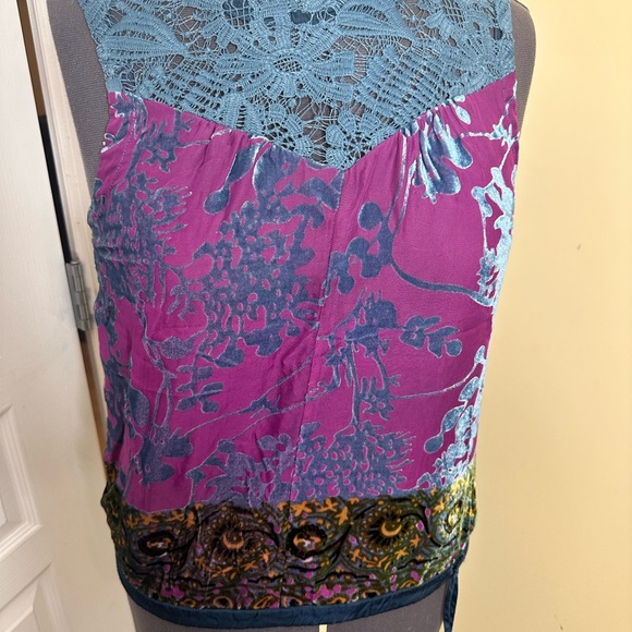 Anthropologie by Tiny Mika Lacy Velvet Top size medium - Picture 9 of 14